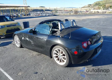 2005 BMW Z4 2.5I z USA, uszkodzony, nr VIN 4USBT33525LS55869